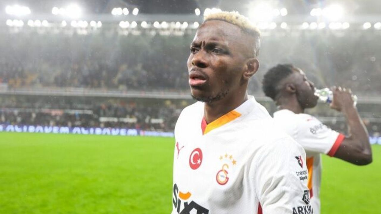 Galatasaray'ın Victor Osimhen için yaptığı teklifi duyurdu! "1 sene daha kal, gelecek sezon..."