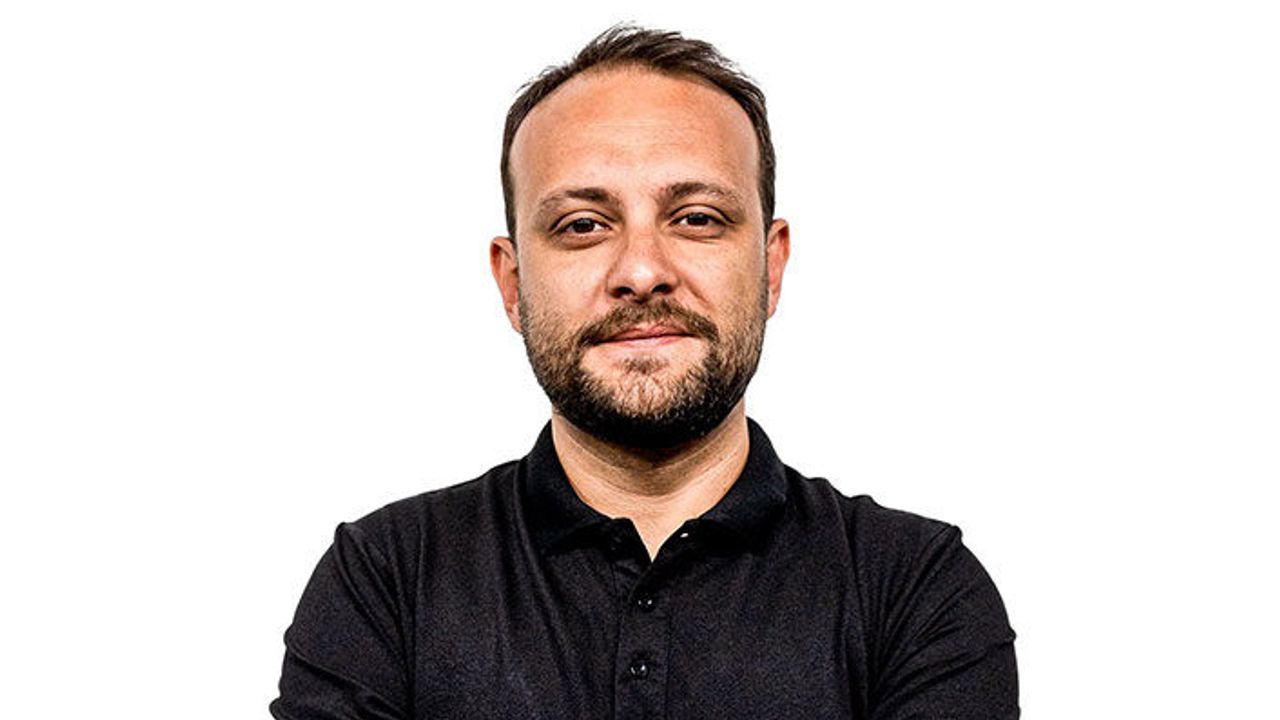 Onur Tuğrul: "Galatasaray'a transferi büyük iş olur, çok çimento bir futbolcudur, herkesle iyi geçinir"