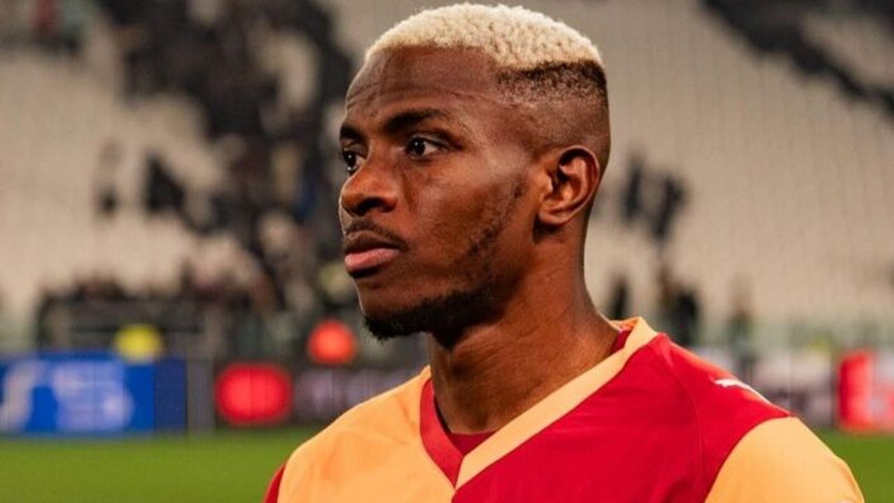 Okan Buruk, Victor Osimhen'in sahalara dönüş maçını duyurdu!