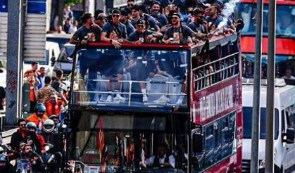 Galatasaray'dan şampiyonluk turu