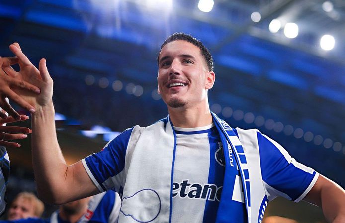 Deniz Gül: "Ben Galatasaraylıyım, Türkiye'de oynarsam Galatasaray'da oynamak istiyorum"