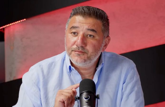 Ali Naci Küçük: "Galatasaray'dan 3 tane çok yakın dostuyla görüşmüş, gelebileceğini söylemiş"