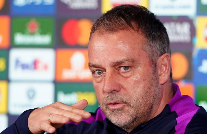 Hansi Flick'ten Galatasaray maçı öncesi Osimhen ve Rams Park cevabı