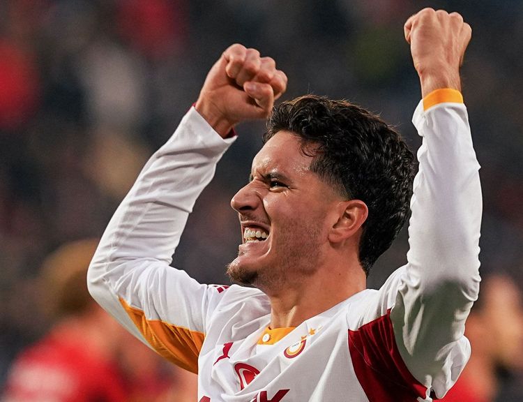 Galatasaray'ın Gençlerbirliği karşısında galibiyeti getiren gol sonrası sevinci