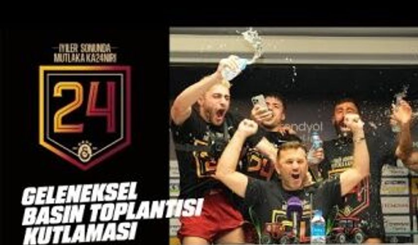 Futbolcularımız, şampiyonluk sonrası Okan Buruk'un basın toplantısını bastı!