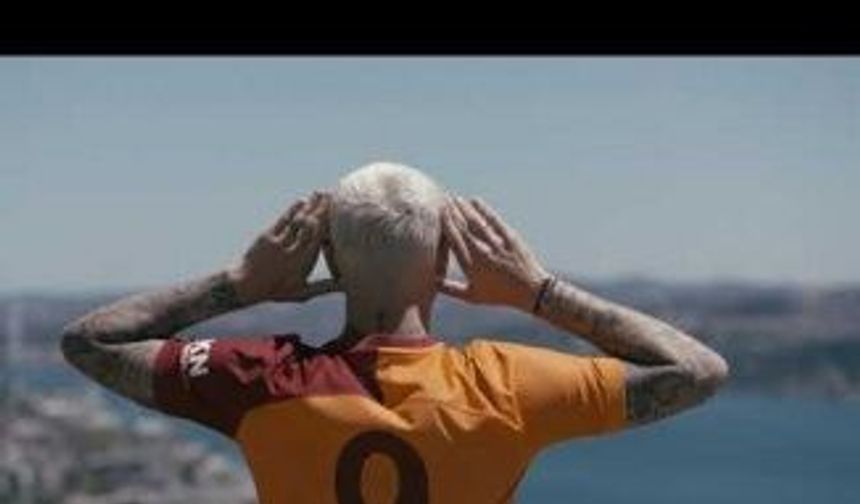 Icardi'nin tüm Türkiye'ye ezberlettiği şarkıyı şimdi Avrupa'ya dinletme zamanı... 