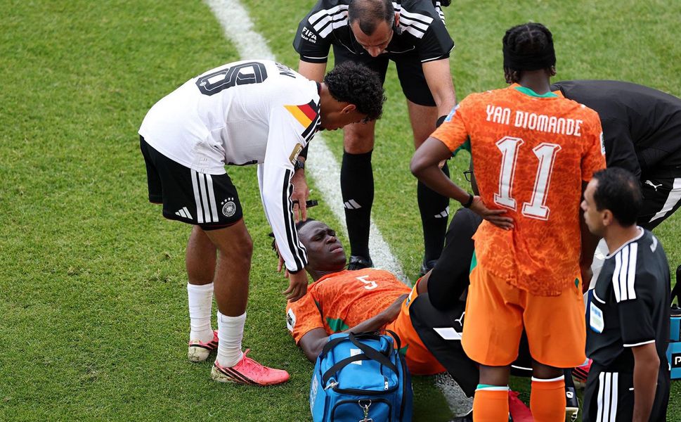 Galatasaray'a Wilfried Singo'dan ilk kötü haber geldi!