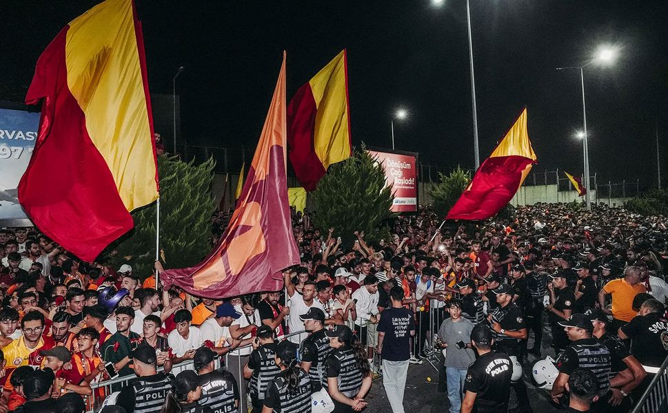 Galatasaray'dan 25 bin kişinin karşılayacağı transfer!