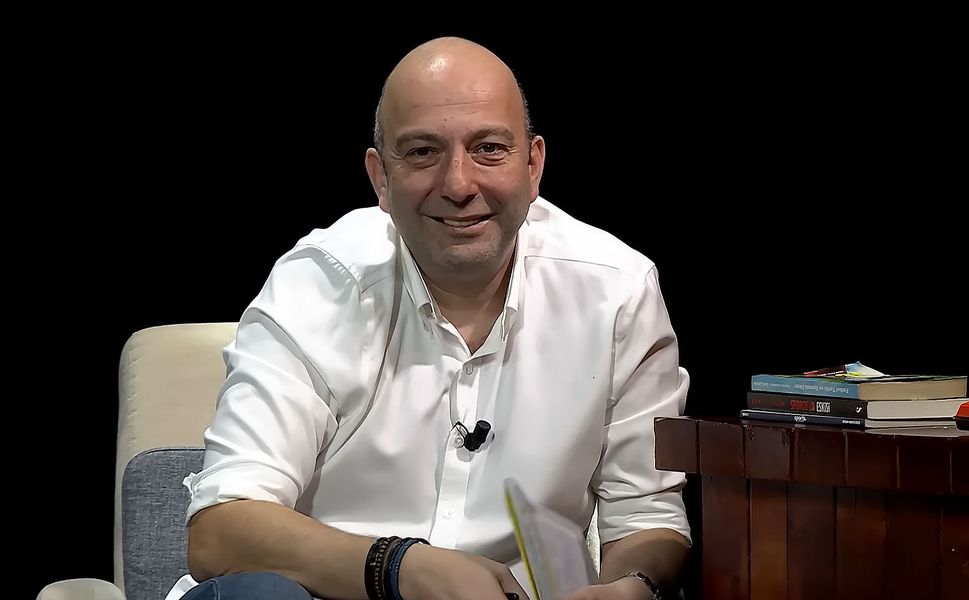 Gökhan Dinç: "Galatasaray'ın dudak uçuklatan bir transfer hamlesi var, bu bir orta saha oyuncusu"