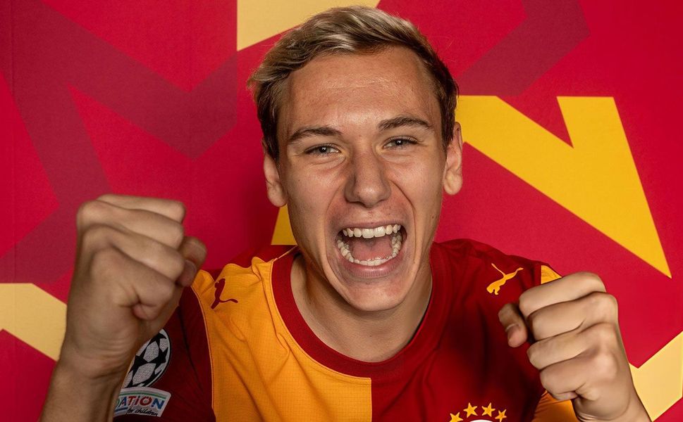 Aleksey Batrakov: "Galatasaray'da ilk maçıma gidecektim, Osimhen bana baktı ve..."