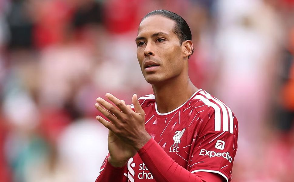 Virgil van Dijk'tan Galatasaray sürprizi! Yıldız isimle görüştü ve bilgi aldı!