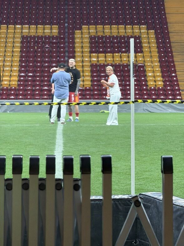 Icardi'den Şampiyonluk Sonrası Statta Hatıra Fotoğrafı-1