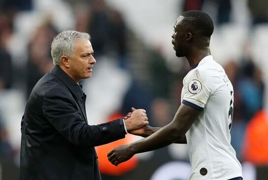 Mourinho Ve Davinson Sanchez