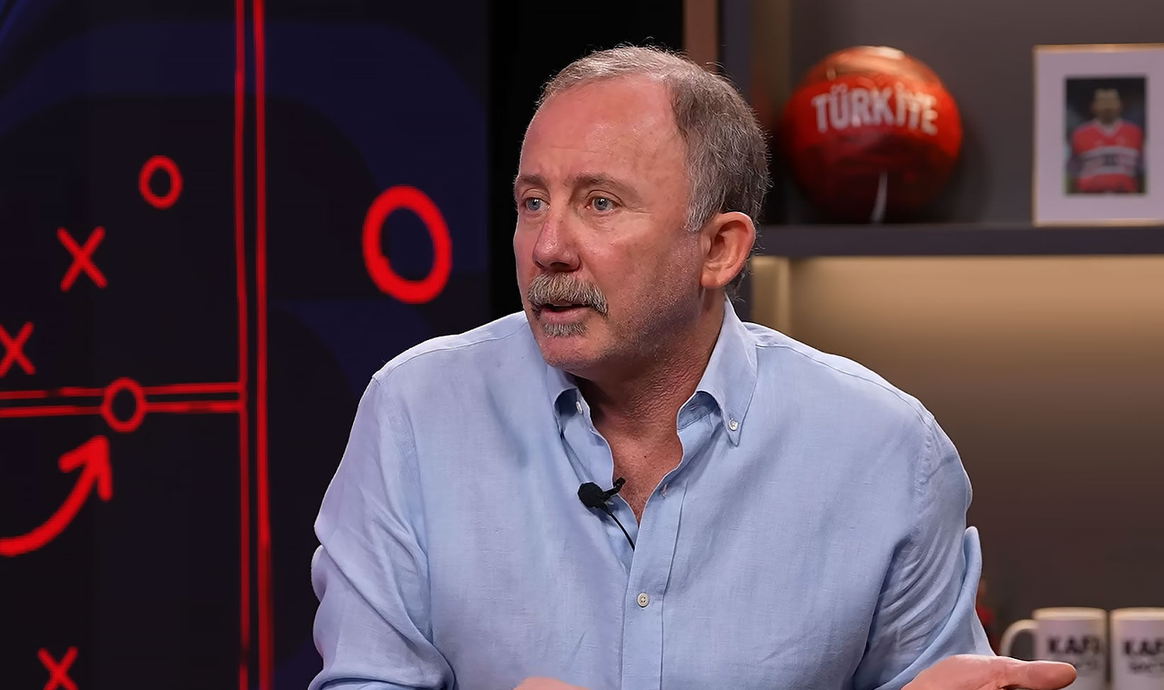 Sergen Yalçın: "Galatasaray'ın dertlerine çare olmaz, seyrederken dikkat ettim, göze hoş gelen bir oyunu yok"